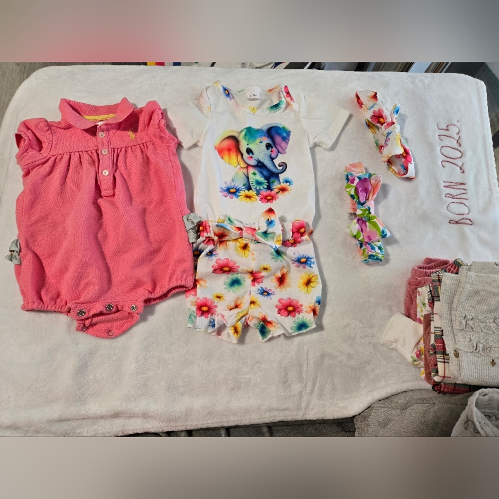 Lot Of Baby Clothes 0-3 Months